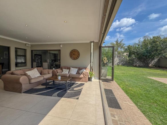 Large Modern 4 Bedroom Family Home Midlands Security Estate, Midstream