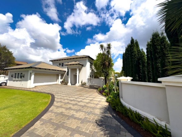 Beautiful 4-Bedroom Home to Rent in a Midstream Estate close to Schools
