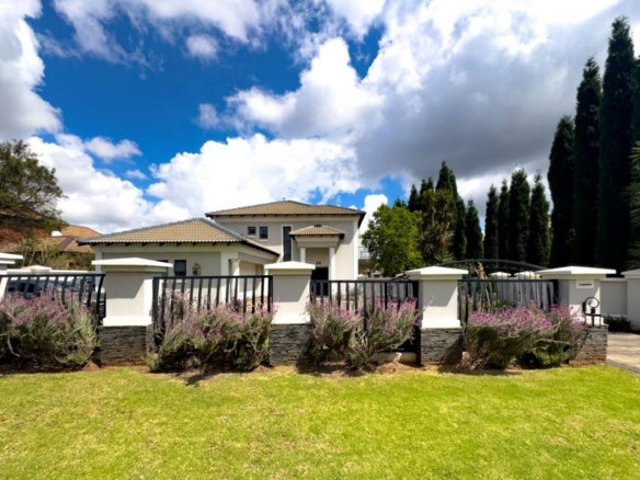 Beautiful 4-Bedroom Home to Rent in a Midstream Estate close to Schools