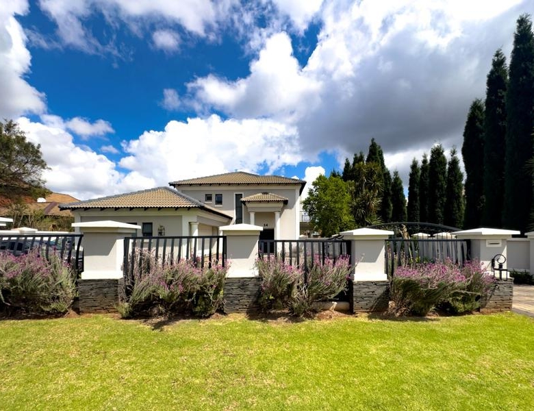 Beautiful 4-Bedroom Home to Rent in a Midstream Estate close to Schools