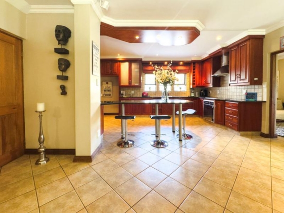 Beautiful 4-Bedroom Home to Rent in a Midstream Estate close to Schools