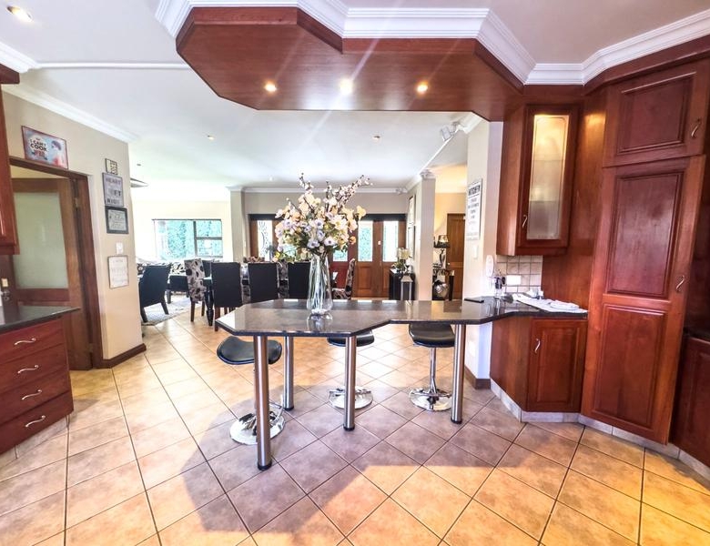 Beautiful 4-Bedroom Home to Rent in a Midstream Estate close to Schools