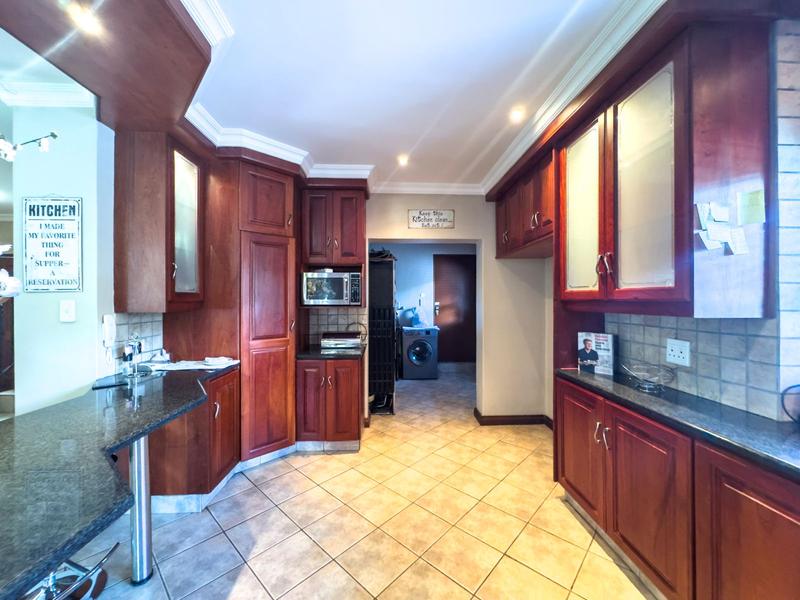 Beautiful 4-Bedroom Home to Rent in a Midstream Estate close to Schools