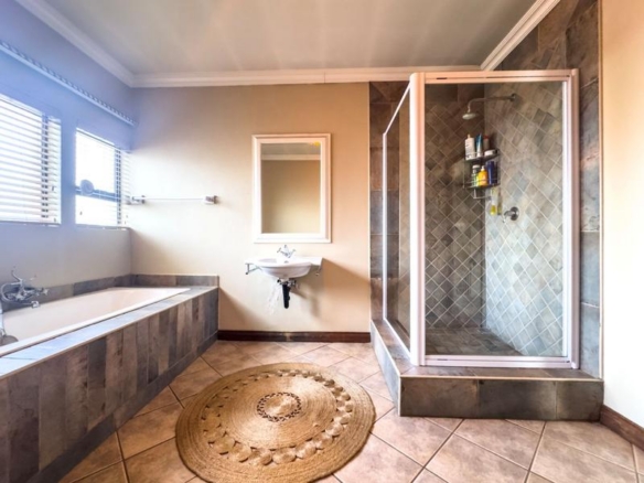 Beautiful 4-Bedroom Home to Rent in a Midstream Estate close to Schools