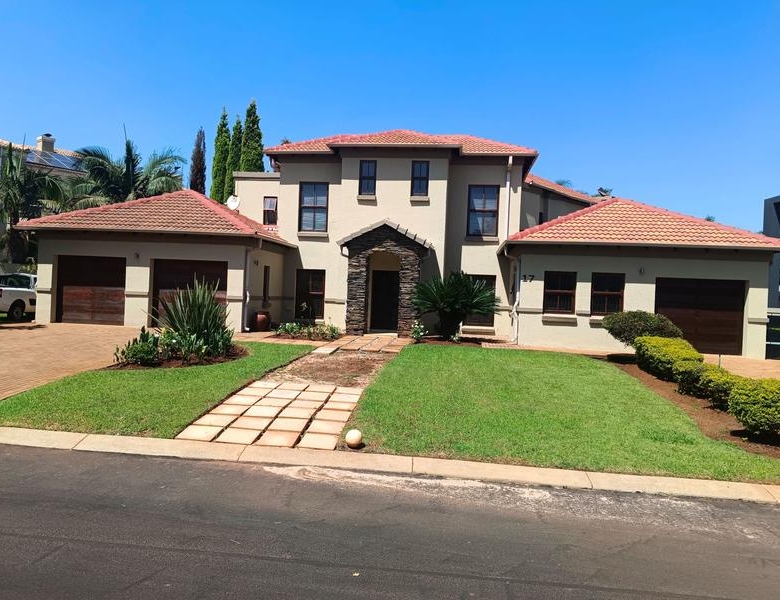 Spacious Five-Bedroom Family Home to Rent in Midstream