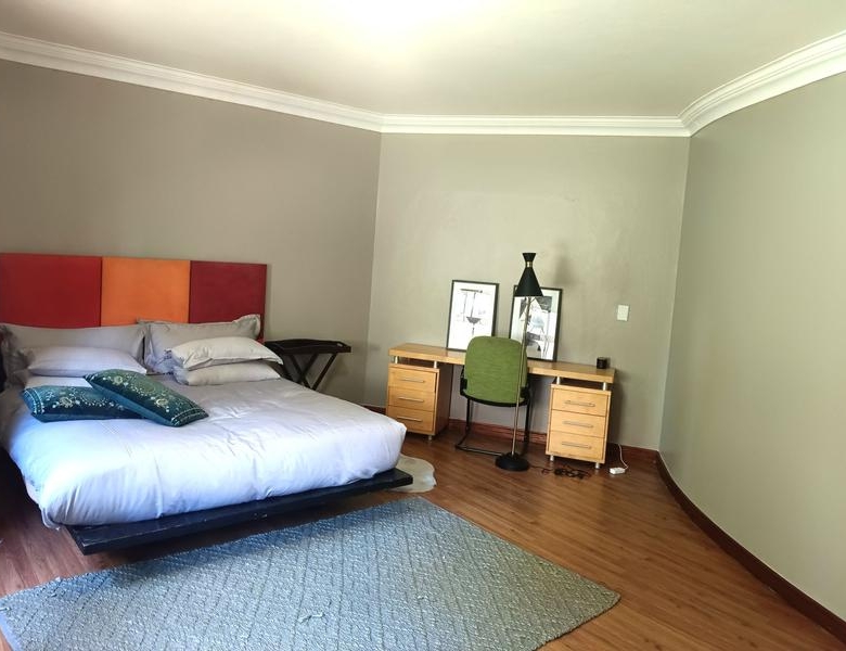 Spacious Five-Bedroom Family Home to Rent in Midstream