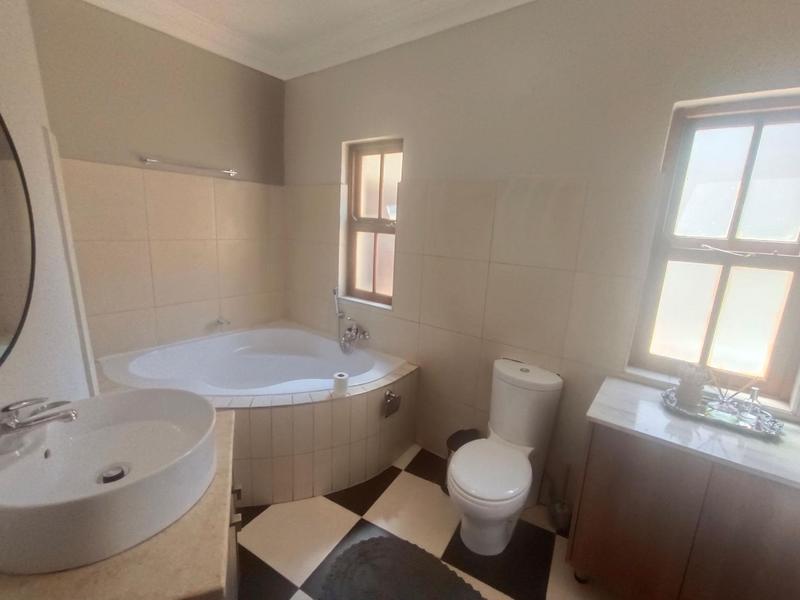 Spacious Five-Bedroom Family Home to Rent in Midstream