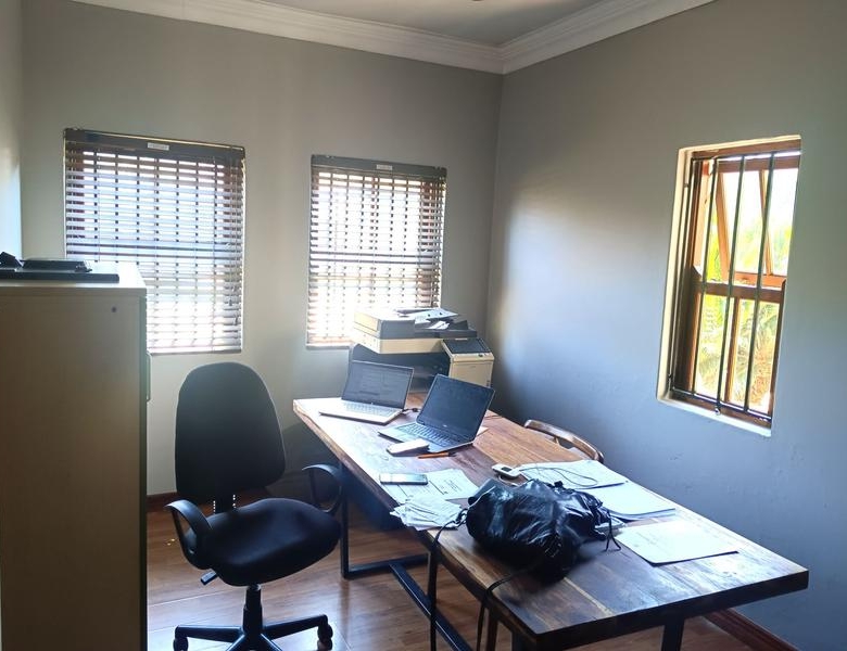 Spacious Five-Bedroom Family Home to Rent in Midstream