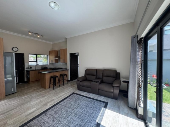 One bedroom flat all on one level- Midlands Estate