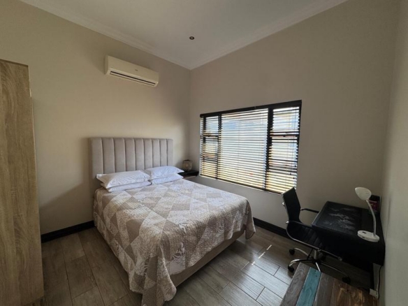 One bedroom flat all on one level- Midlands Estate