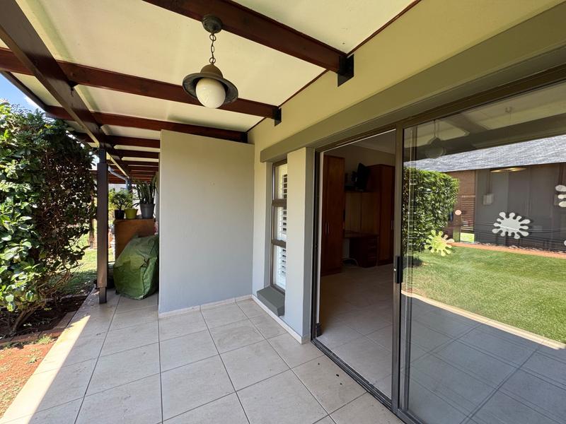VERY NEAT BACHELOR IN RETIRE MIDSTREAM FOR SALE!