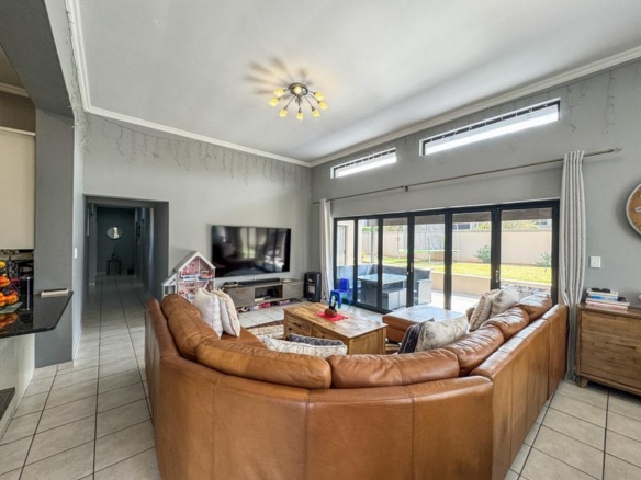 3 Bedroom gem on corner stand for sale in Midstream Hill.