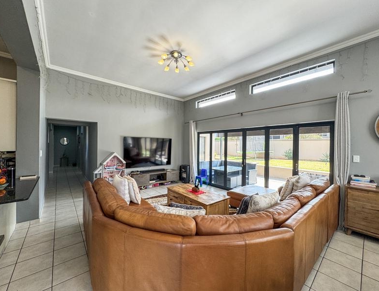 3 Bedroom gem on corner stand for sale in Midstream Hill.