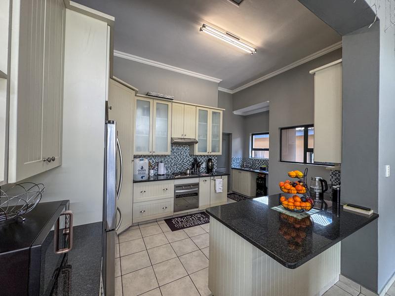 3 Bedroom gem on corner stand for sale in Midstream Hill.