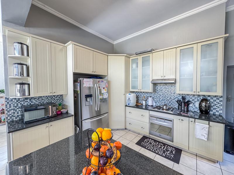 3 Bedroom gem on corner stand for sale in Midstream Hill.