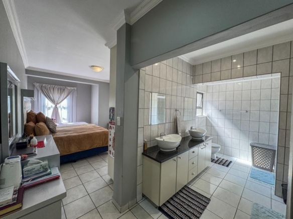 3 Bedroom gem on corner stand for sale in Midstream Hill.