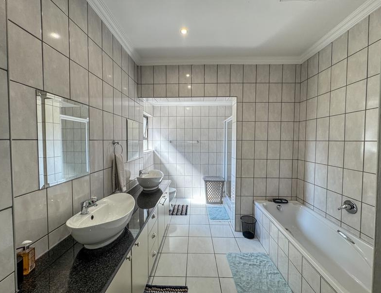 3 Bedroom gem on corner stand for sale in Midstream Hill.