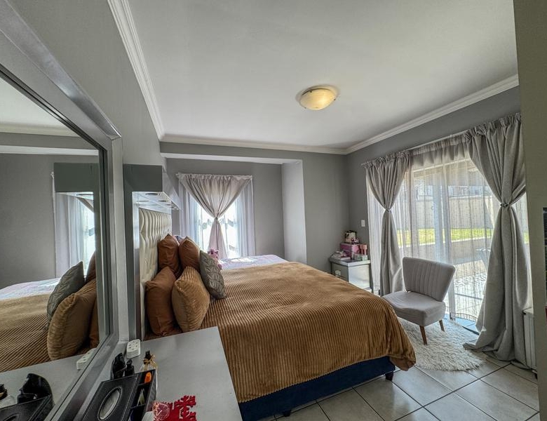 3 Bedroom gem on corner stand for sale in Midstream Hill.