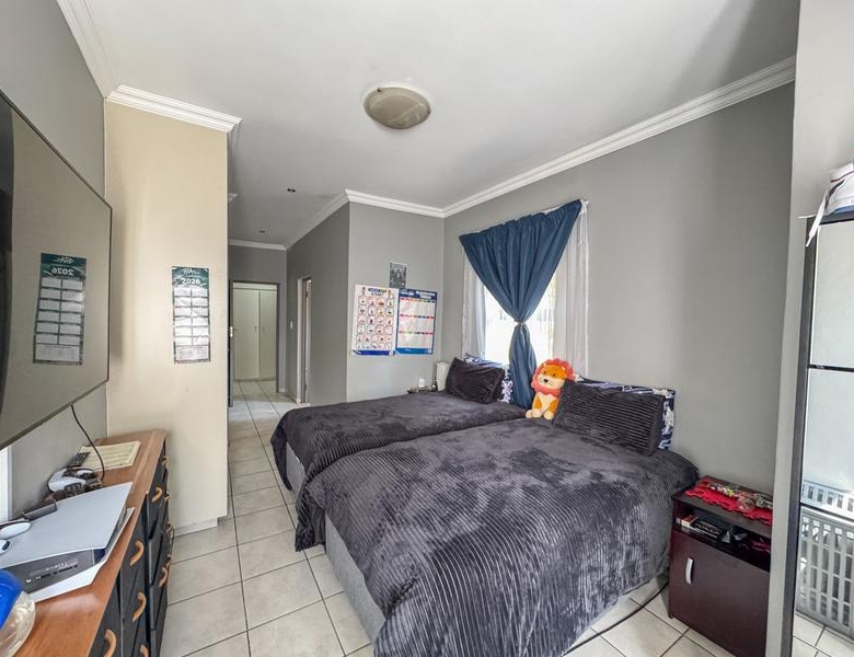 3 Bedroom gem on corner stand for sale in Midstream Hill.