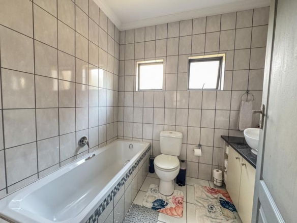 3 Bedroom gem on corner stand for sale in Midstream Hill.