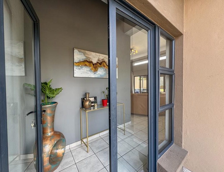 3 Bedroom gem on corner stand for sale in Midstream Hill.