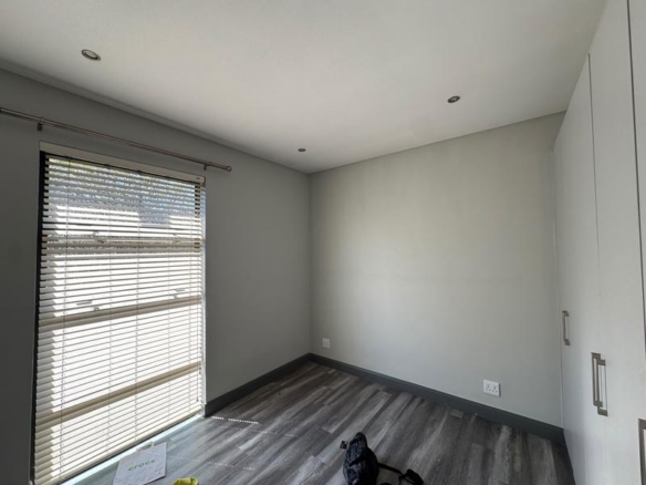 VERY NEAT SINGLE STOREY 3 BEDROOM HOUSE FOR SALE IN MIDSTREAM MEADOWS!