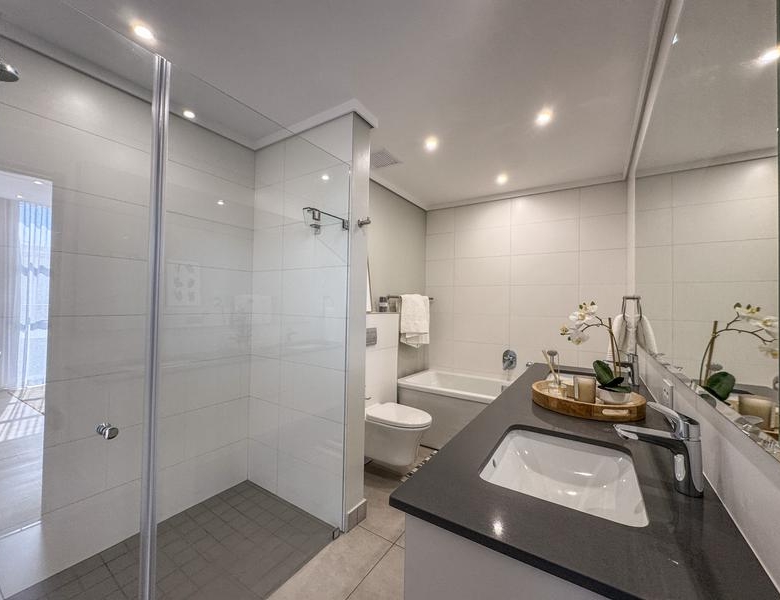 MODERN 2 BEDROOM UNFURNISHED APARTMENT UNIT TO RENT