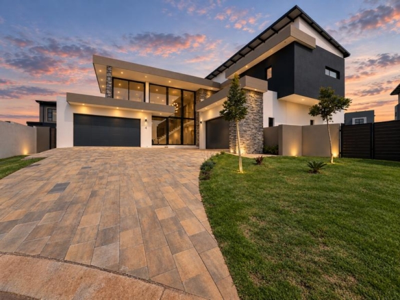 Modern Contemporary Masterpiece in Midstream Heights Estate