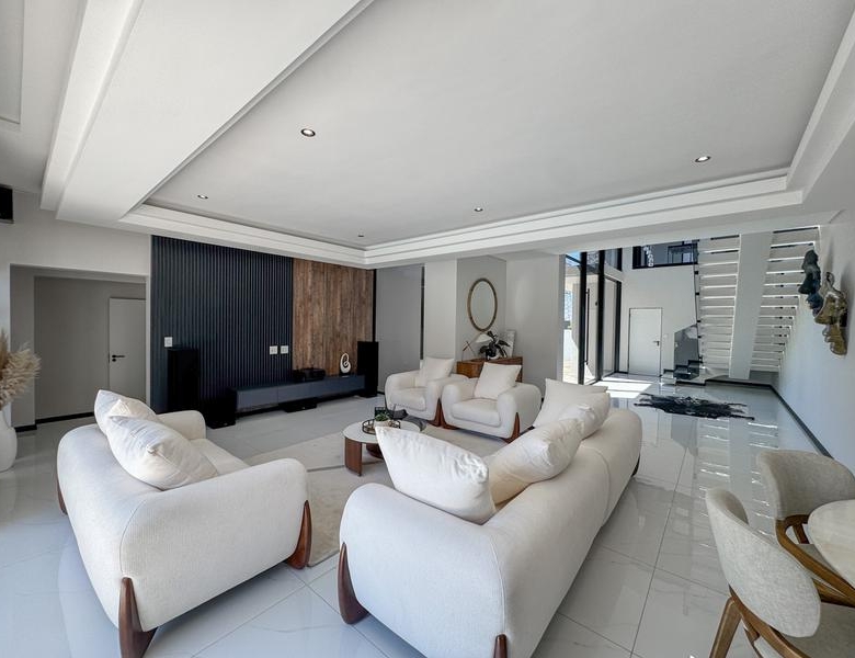 Modern Contemporary Masterpiece in Midstream Heights Estate