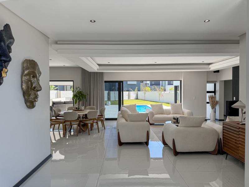 Modern Contemporary Masterpiece in Midstream Heights Estate
