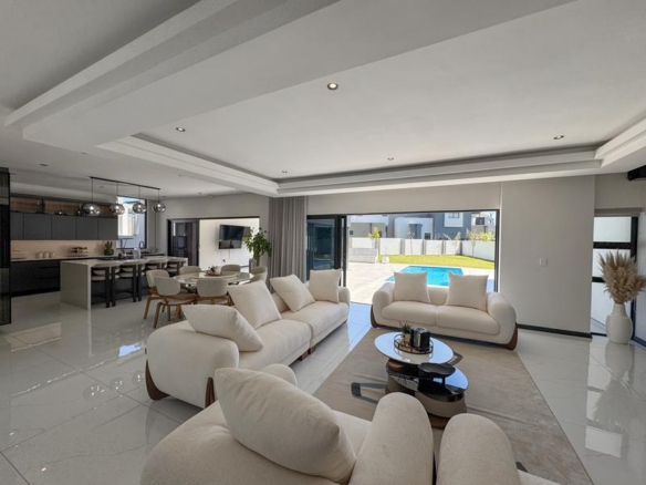 Modern Contemporary Masterpiece in Midstream Heights Estate