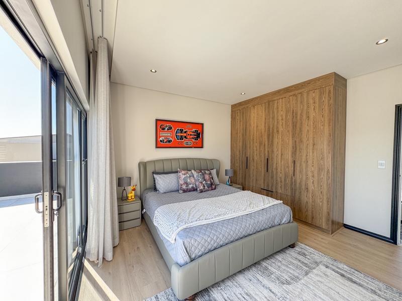 Modern Contemporary Masterpiece in Midstream Heights Estate
