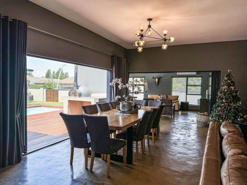 LUXURIOUS FAMILY LIVING WITH SPACE, STYLE & ENTERTAINMENT