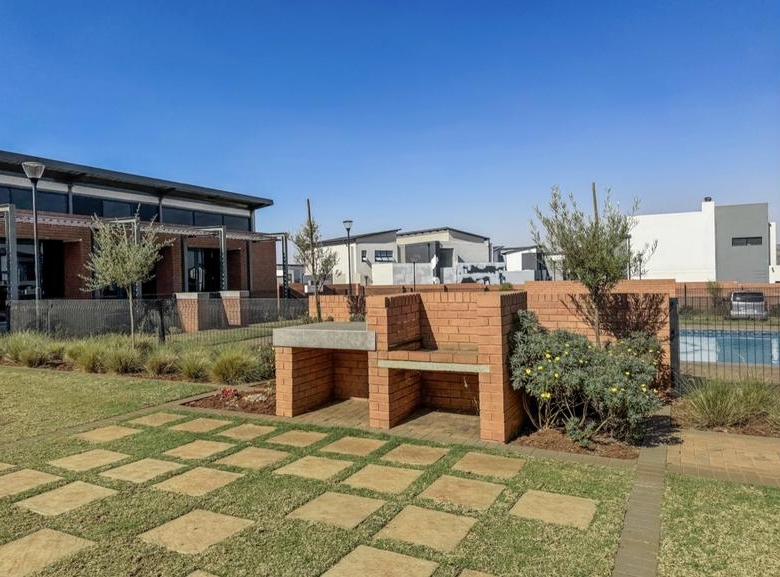 Plot/Vacant Stand for Sale in Fountainbrook Estate