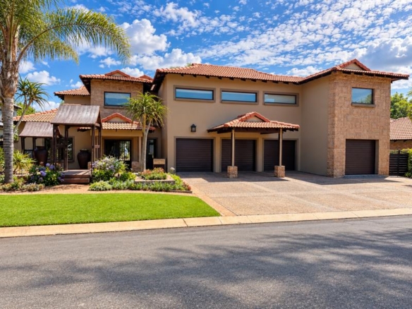 EXCLUSIVE MANDATE | Executive Family Home in Old Midstream Estate