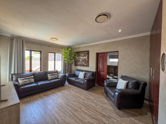 EXCLUSIVE MANDATE | Executive Family Home in Old Midstream Estate