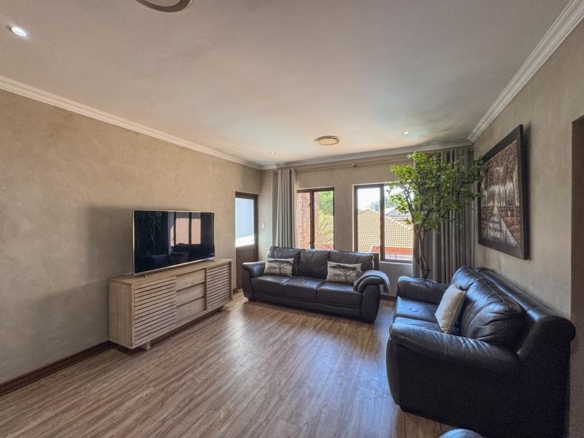 EXCLUSIVE MANDATE | Executive Family Home in Old Midstream Estate