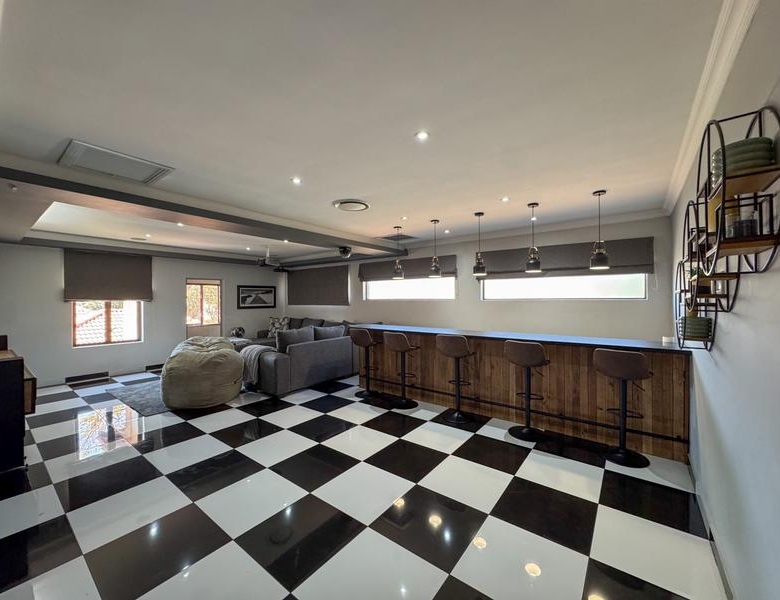 EXCLUSIVE MANDATE | Executive Family Home in Old Midstream Estate