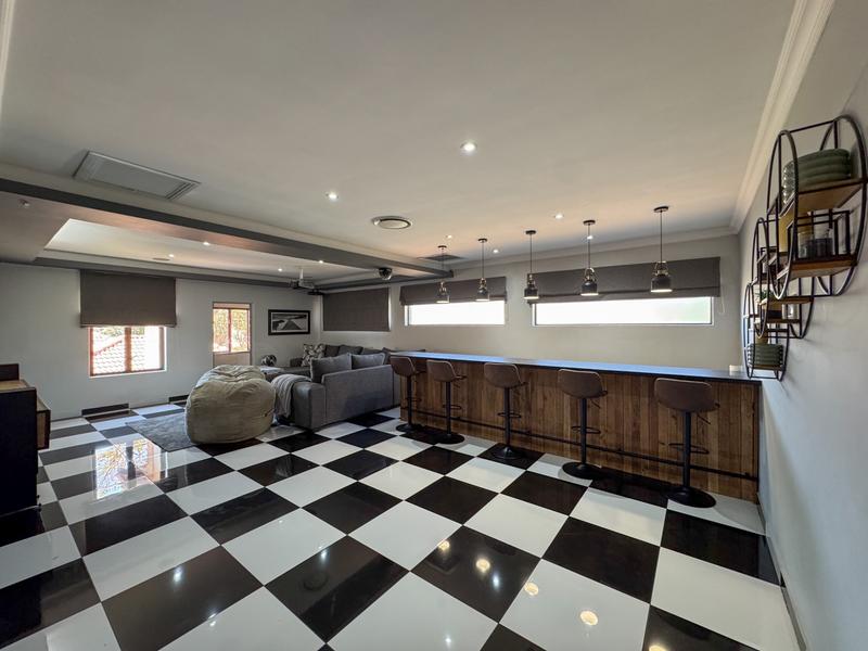 EXCLUSIVE MANDATE | Executive Family Home in Old Midstream Estate
