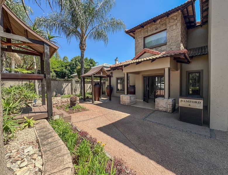 EXCLUSIVE MANDATE | Executive Family Home in Old Midstream Estate