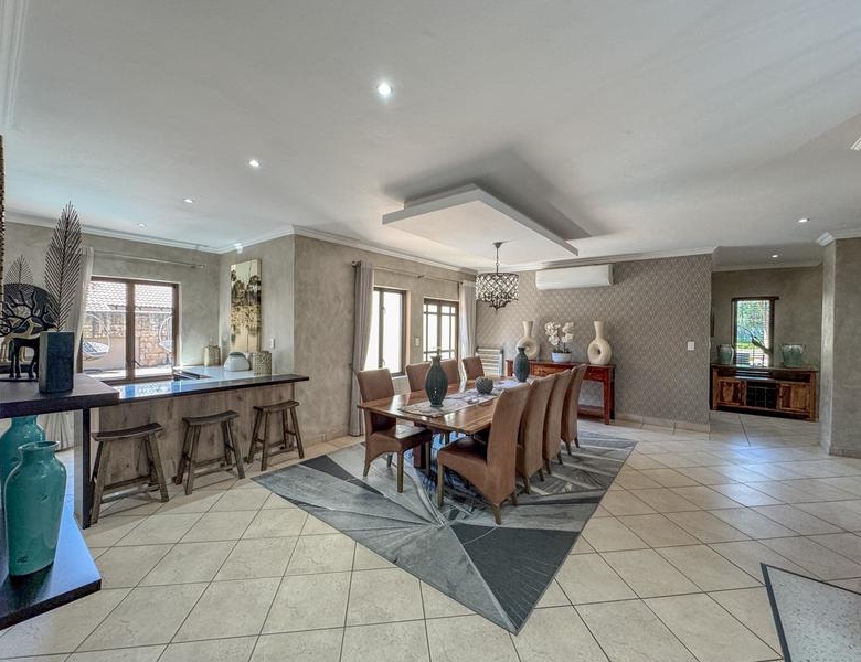 EXCLUSIVE MANDATE | Executive Family Home in Old Midstream Estate