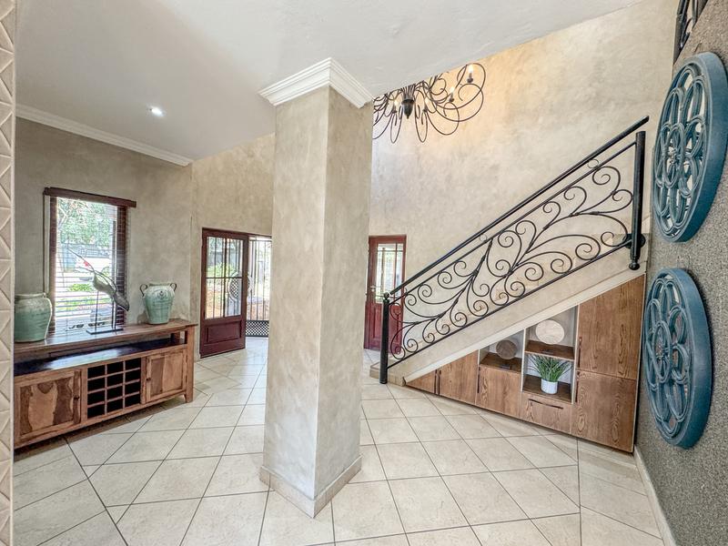 EXCLUSIVE MANDATE | Executive Family Home in Old Midstream Estate