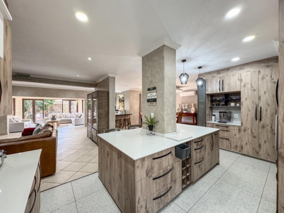 EXCLUSIVE MANDATE | Executive Family Home in Old Midstream Estate