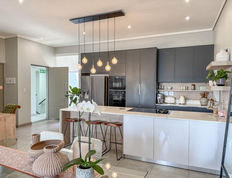 Beautiful Furnished Penthouse Unit available for Rent