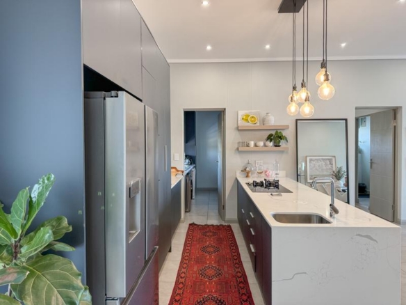 Beautiful Furnished Penthouse Unit available for Rent