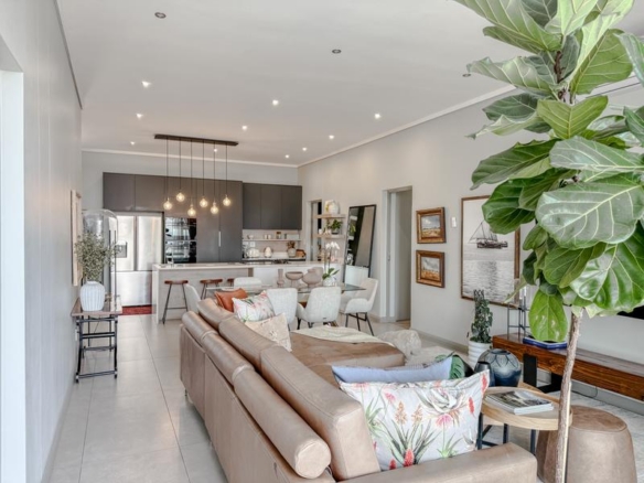 Beautiful Furnished Penthouse Unit available for Rent