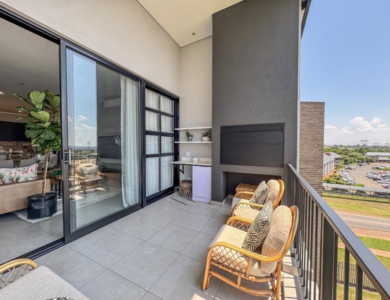 Beautiful Furnished Penthouse Unit available for Rent