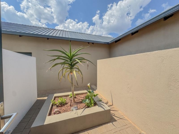 MODERN LIVING WITH QUALITY FINISHES – PRIVATE & SECURE!