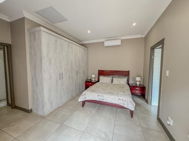 MODERN LIVING WITH QUALITY FINISHES – PRIVATE & SECURE!