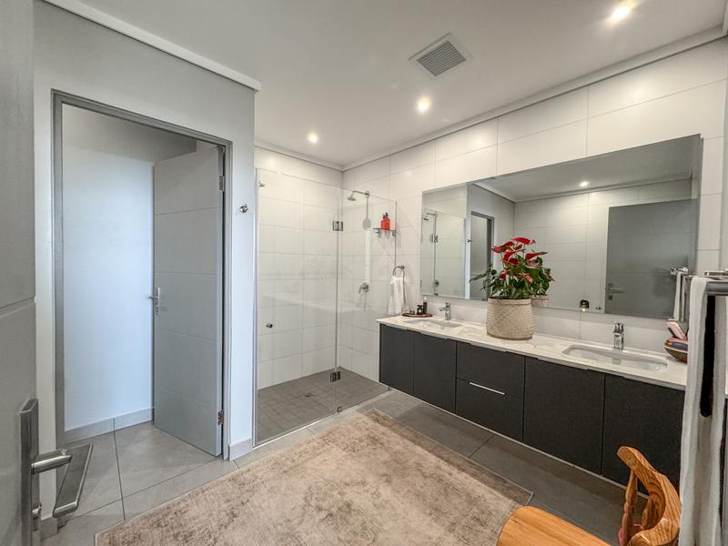 Beautiful Furnished Penthouse Unit available for Rent